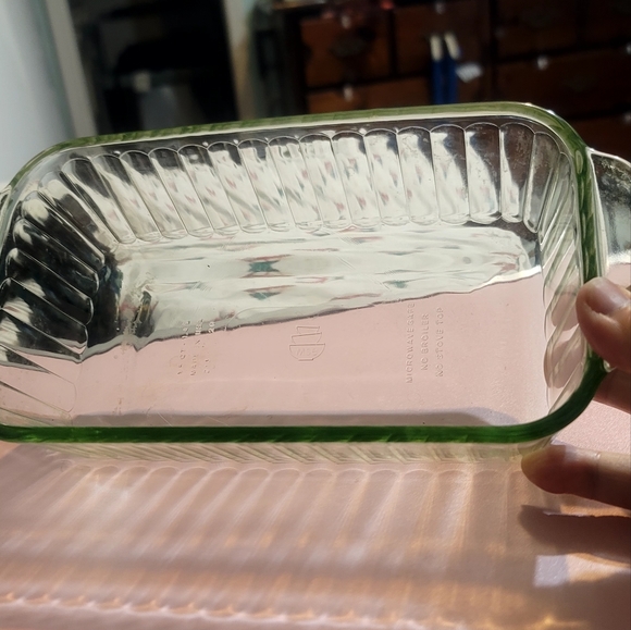 Vintage Green Tint Refrigerator Box NO LID 2.5ins tall 4.5 ins Wide 8.5ins Long - Picture 4 of 8